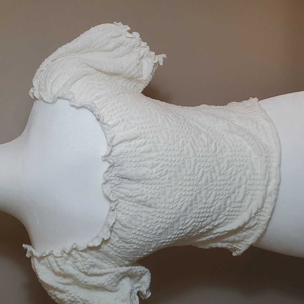 Cream short sleeve crop top - Picture 2 of 5